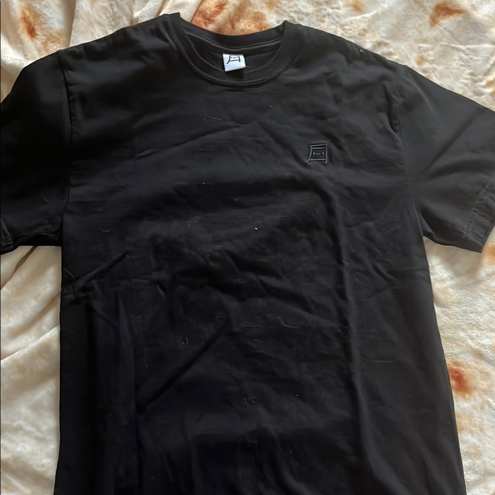 Tsuki Black T-Shirt